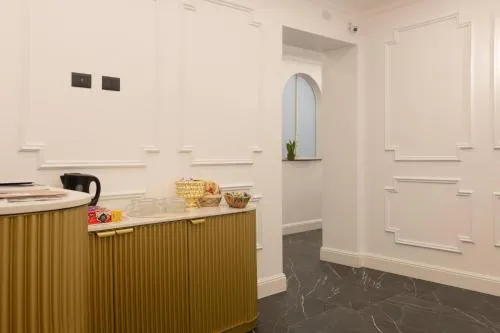 Four Rooms Luxury Suite photo 10