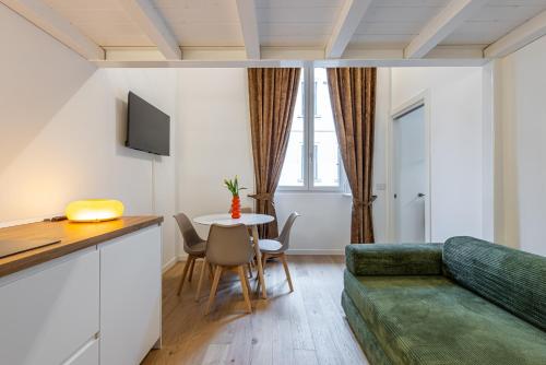 Cozy Apartment In Historical Building - Porta Venezia