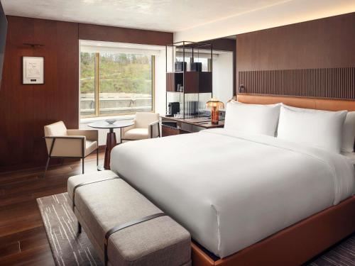 Fairmont Golden Prague — Bedroom
