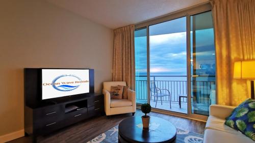 Oceanfront Paradise Sleeps 10 w Stunning Sunrises photo 25