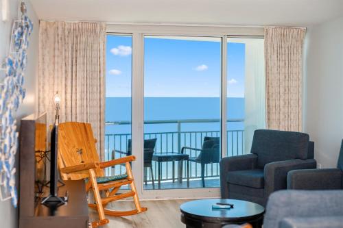 Oceanfront Paradise Sleeps 10 w Stunning Sunrises photo 33
