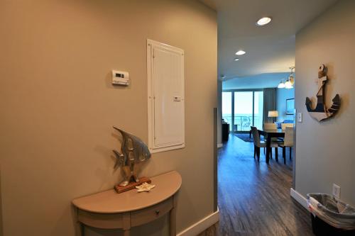Oceanfront Paradise Sleeps 10 w Stunning Sunrises photo 38