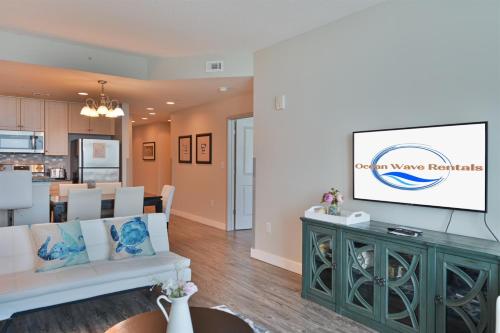Oceanfront Paradise Sleeps 10 w Stunning Sunrises photo 142