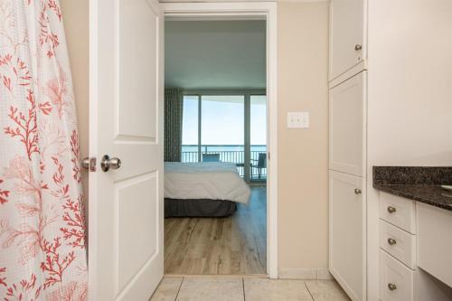 Oceanfront Paradise Sleeps 10 w Stunning Sunrises photo 154