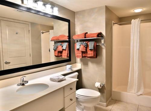 Oceanfront Paradise Sleeps 10 w Stunning Sunrises photo 158
