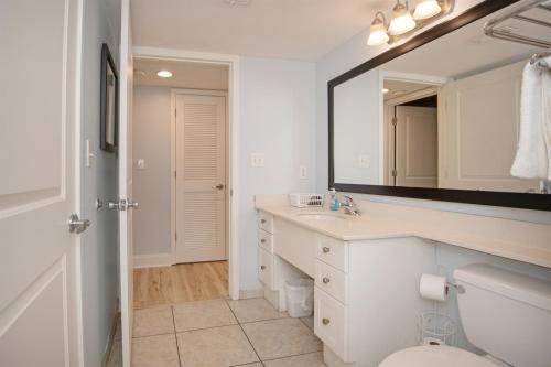 Oceanfront Paradise Sleeps 10 w Stunning Sunrises photo 177