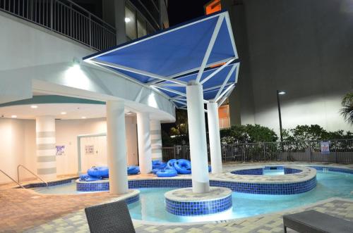 Oceanfront Paradise Sleeps 10 w Stunning Sunrises photo 189