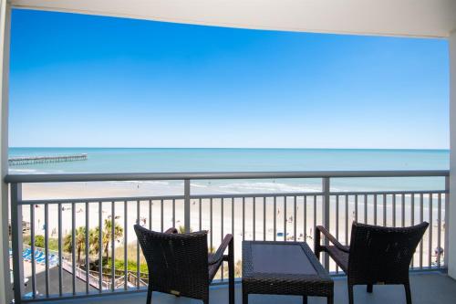 Oceanfront Paradise Sleeps 10 w Stunning Sunrises photo 196