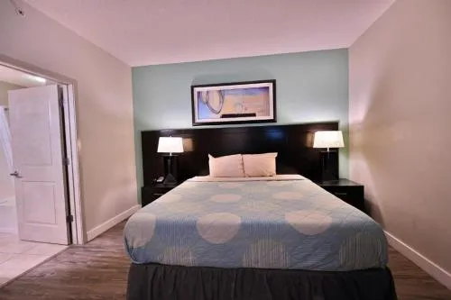 Oceanfront Paradise Sleeps 10 w Stunning Sunrises photo 8