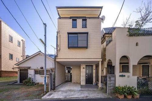 4BR 100m sq with parking 10pax 3min Station, Haneda, Shibuya