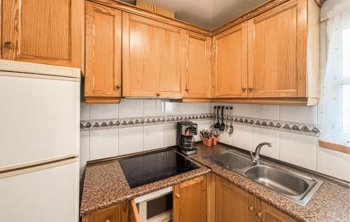 Awesome Apartment In Torrevieja With Wifi