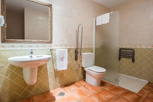 Ванная комната в Hotel Doña Manuela