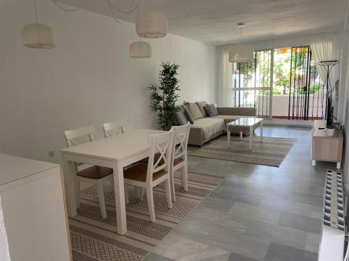Los Ninis Holiday Home