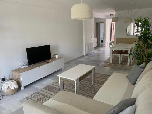 Los Ninis Holiday Home
