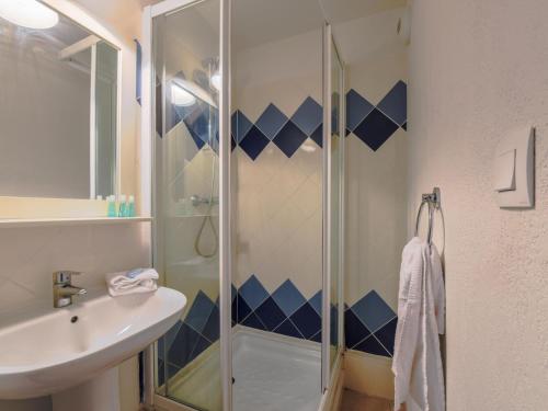 Apartment in Le Barcares with Pool