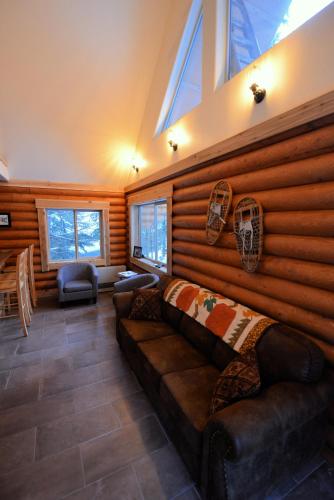 Placer Cabin – Photos 4