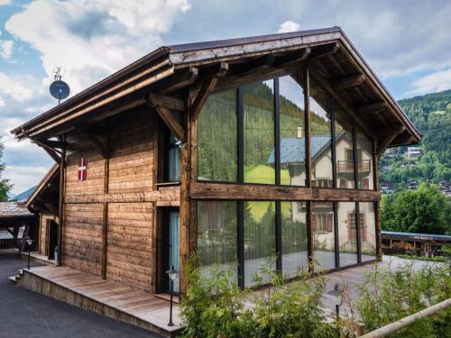 Chalet de luxe au pied des pistes avec jacuzzi et WIFI