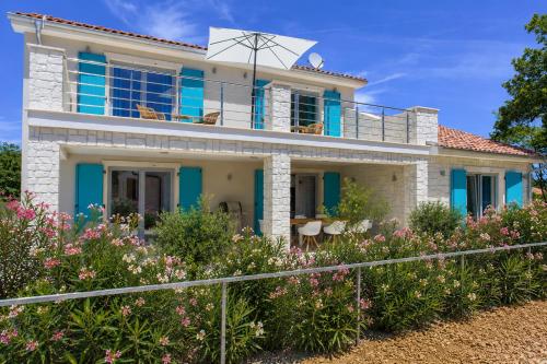 Casa Shine
