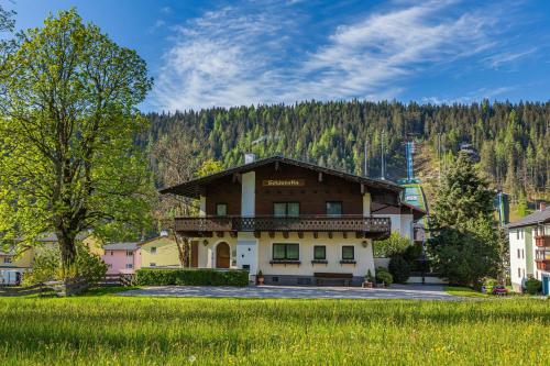 Soldanella 3 by Alpenidyll Apartments