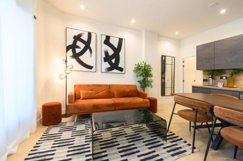 AGU230 - Piso de 4 dormitorios y 4 baños en el Centro de Madrid