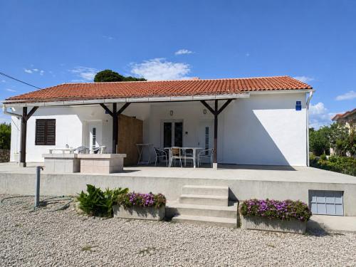 Apartment Sanja Vir