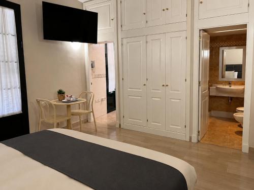 Elegant Suite