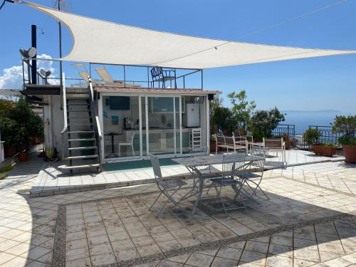 Terrazza Morghen Panoramic Rooftop