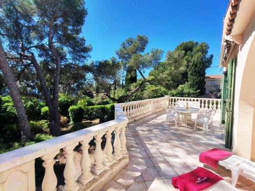 Appartement ensoleillé avec terrasse et plage à proximité