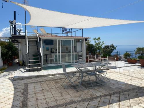 Terrazza Morghen Panoramic Rooftop