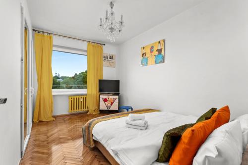Cracow Downtown Homely Apartment by BookingHost