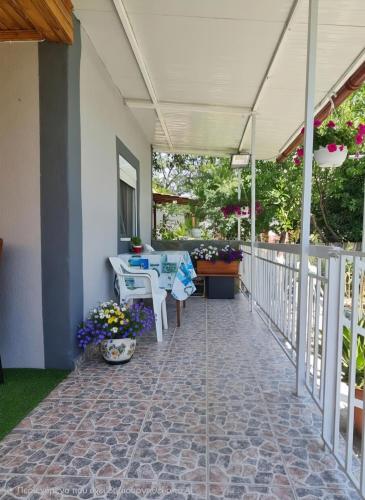 KYRIAKOS House