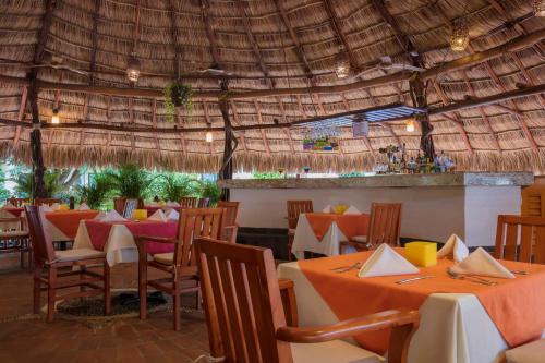Gambar di galeri bagi Flamingo Vallarta Hotel & Marina di Puerto Vallarta