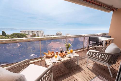 Wonderful View - 2BR Nice Fabron - Parking