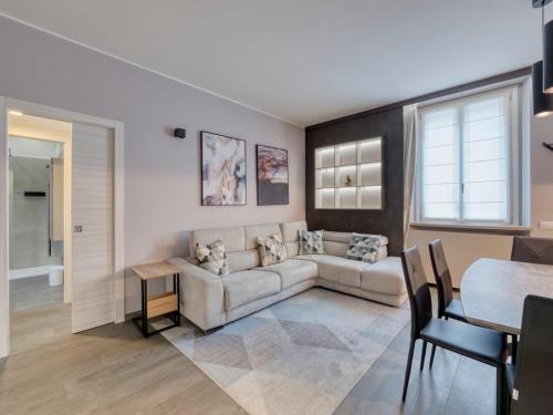 Xenia Milano - 2 room apt in Via Luigi Galvani 15