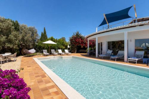 Casa Polgoda luxury villa with ocean views