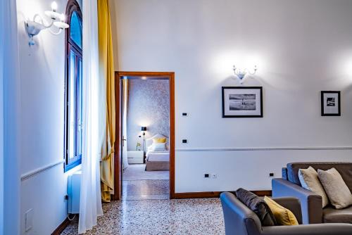 Ca' del Monastero 4 Collection Apartment up to 8 Guests with Lift photo 12