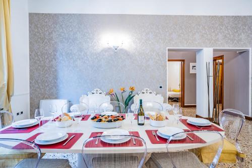 Ca' del Monastero 4 Collection Apartment up to 8 Guests with Lift photo 16