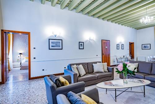 Ca' del Monastero 4 Collection Apartment up to 8 Guests with Lift photo 18