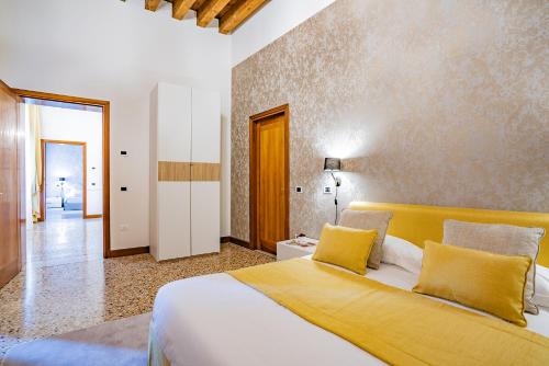 Ca' del Monastero 4 Collection Apartment up to 8 Guests with Lift photo 41