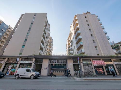 I-Host Apartment - Spacious 1BR for 6 people with AC