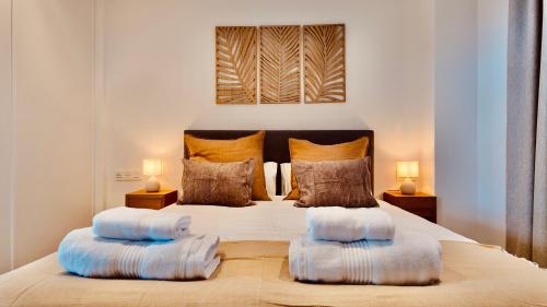 Mara's Apartments Higuerón West - Premium Dual Apartment - 3 Community Pools