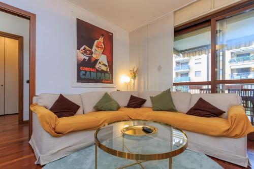 Xenia - 3 room apt in Via Ippodromo 14