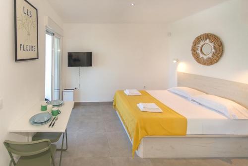 WELCS ESTUDIO 370 EMP con vista al mar
