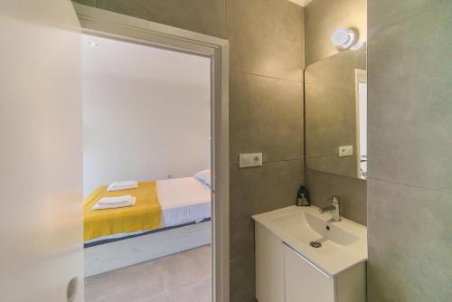 WELCS ESTUDIO 370 EMP con vista al mar