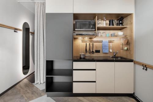 Foto Stay KooooK Geneva City - Online Check In 6