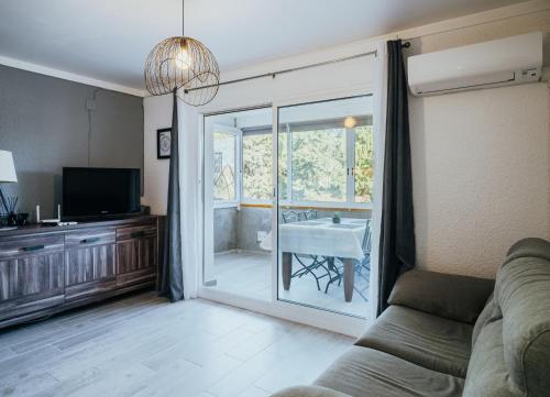 WELCS APARTAMENTO 483 EMP con parking privado