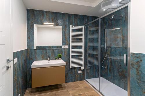UNYCA- Bright apartment with balcony Florence