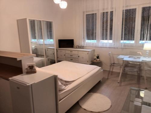 Apartman Kvatrić Home