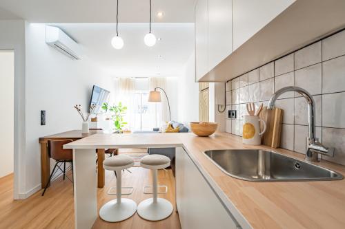 Nomads Easy Stay - The Lounge & Rest in Porto