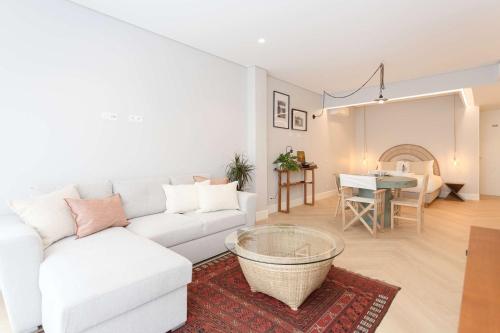 Lifestyle Design Apartment M by Liiiving